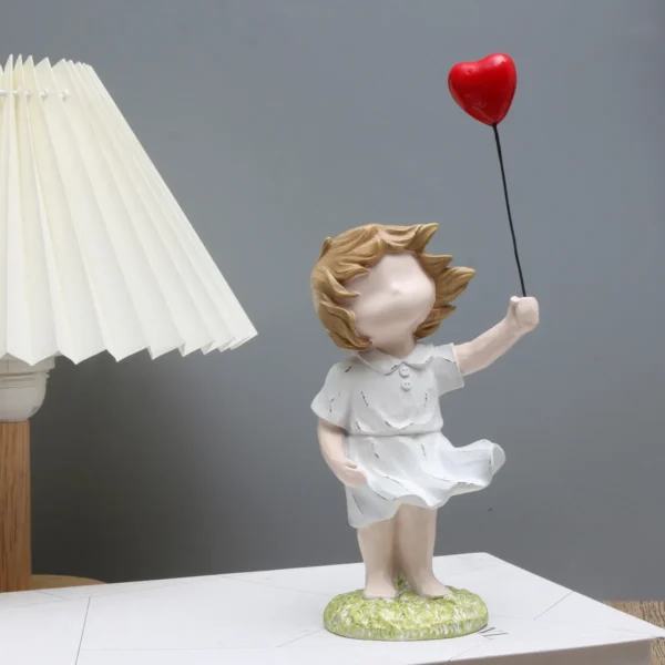Menina com Seu Balão