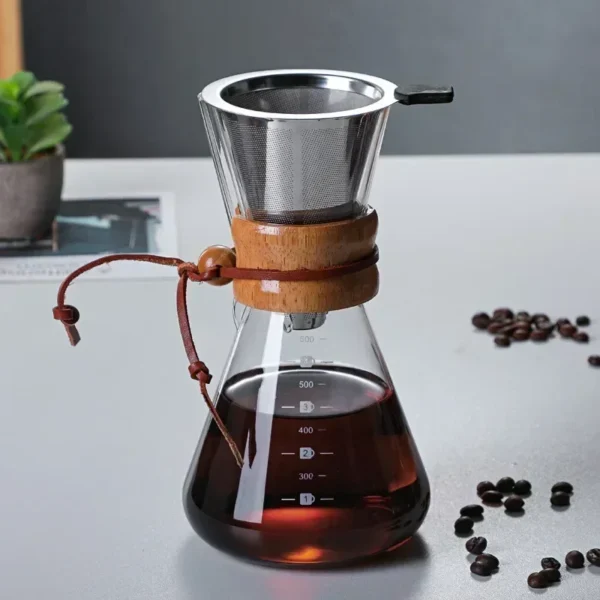 Cafeteira em Vidro com Detalhe em Madeira