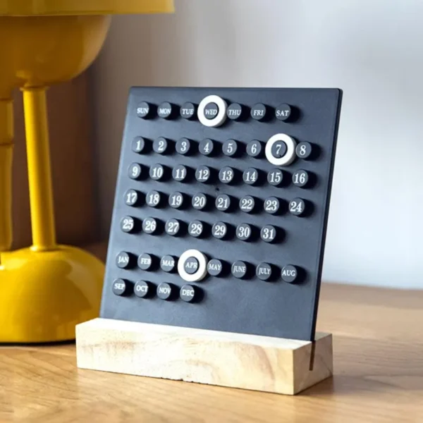 Calendário Perpétuo de Mesa em Madeira