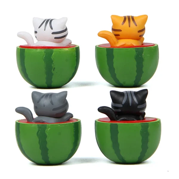 Miniaturas de Gatinhos em Melancias