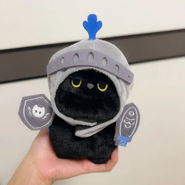 Gatinho de Armadura em Pelúcia